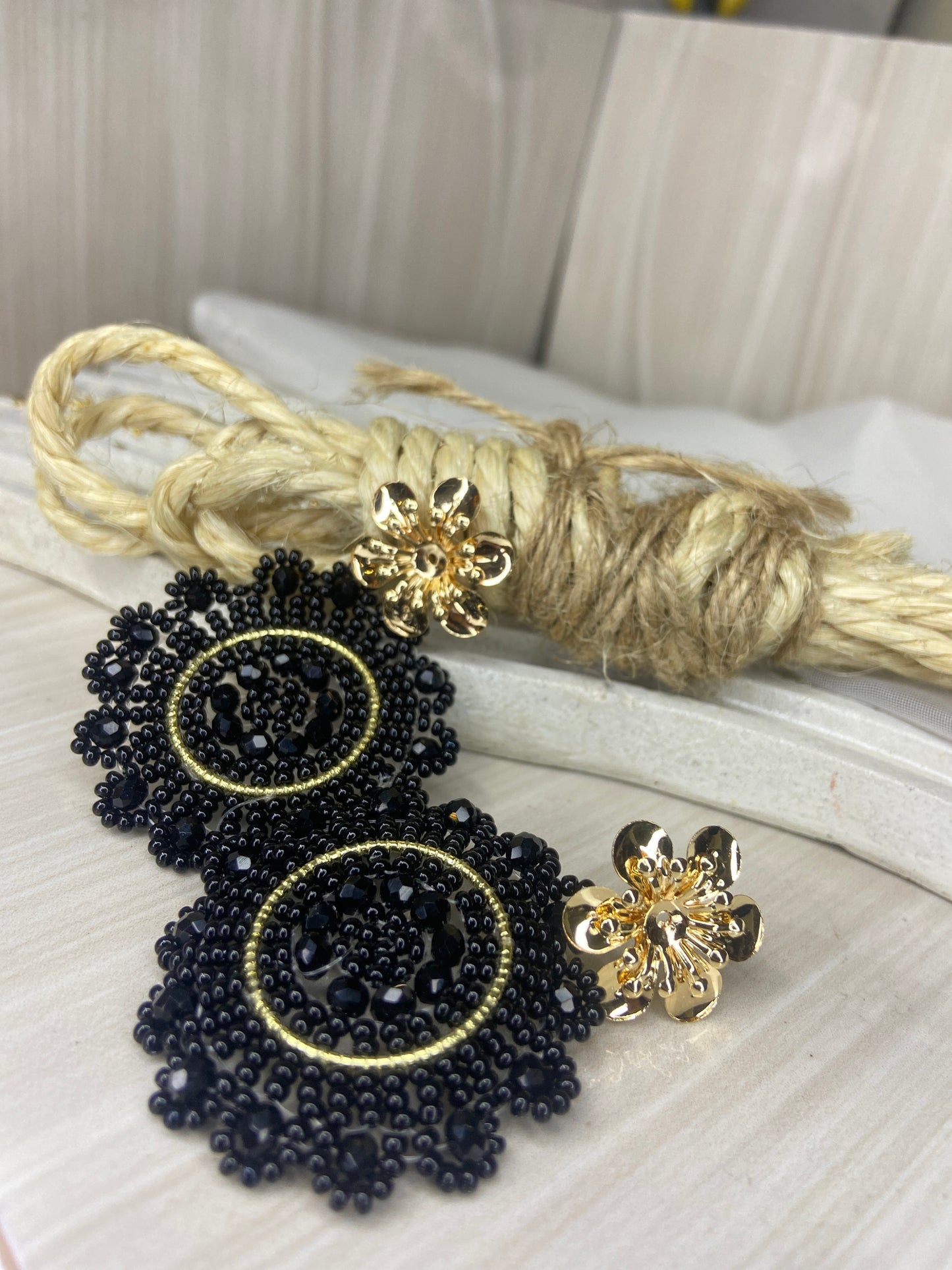 Aretes flor hecho a mano