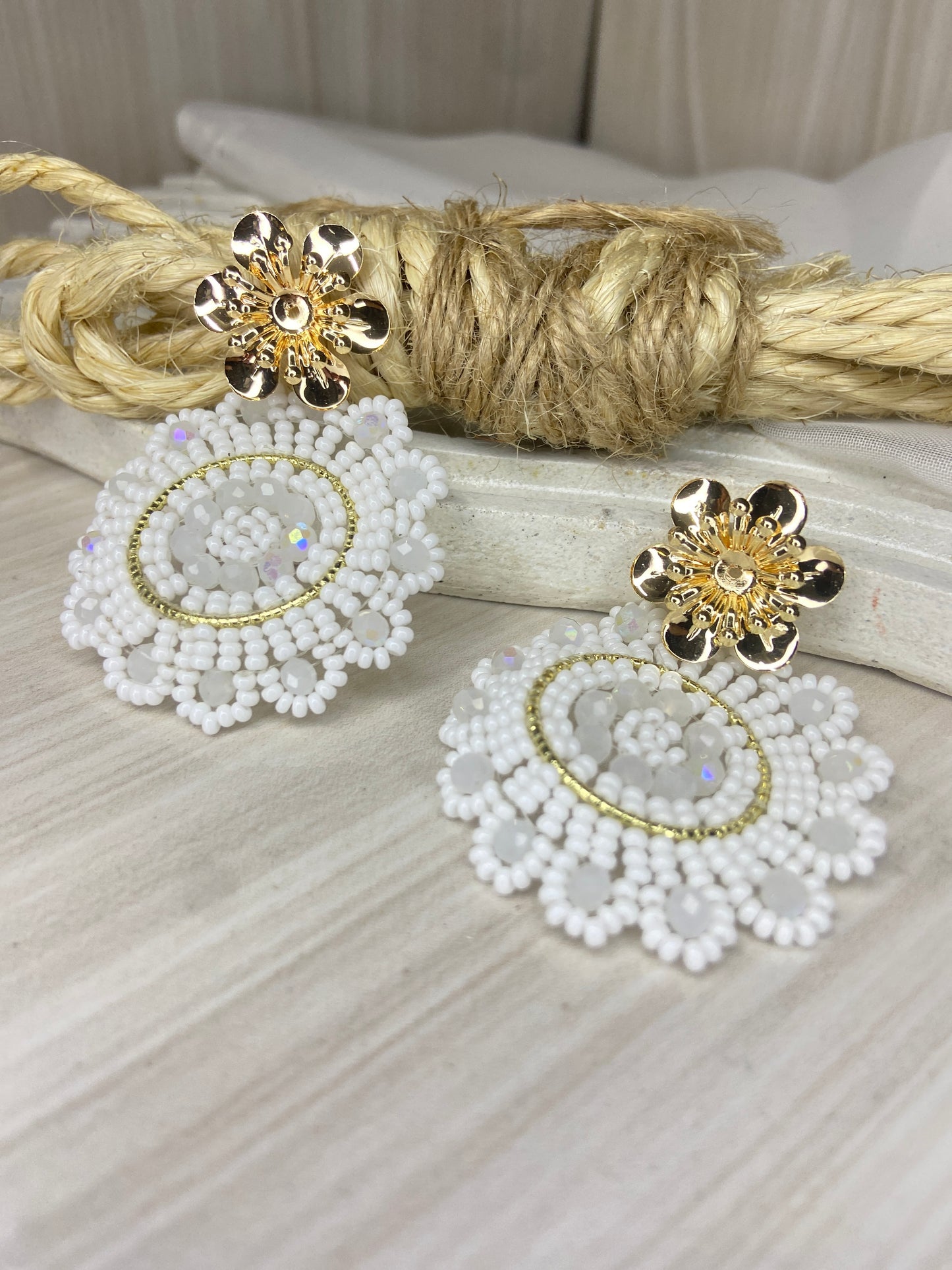 Aretes flor hecho a mano